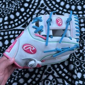 Rawlings heart of the hide baseball glove